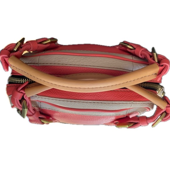 OrYANY Vintage Leather Handbag in Coral with Cream Accents. Like New Condition! - Picture 9 of 10